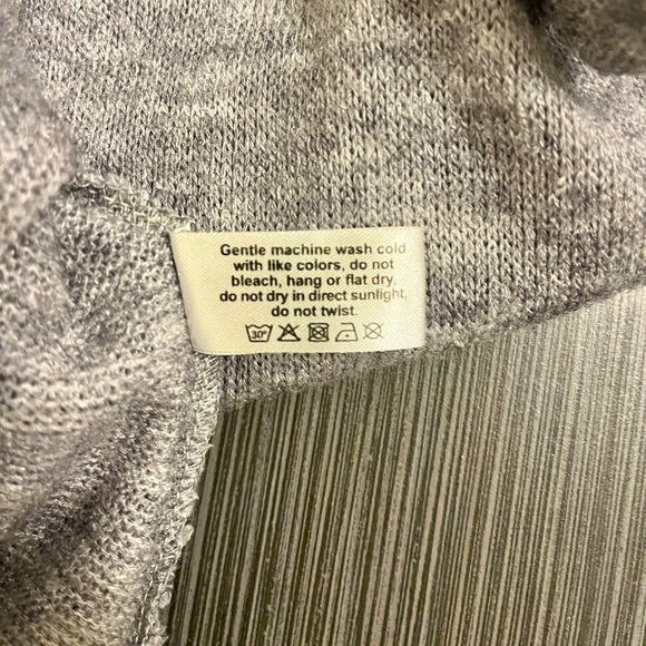 Yak & Yeti sweater / sweater dress - Picture 7 of 8